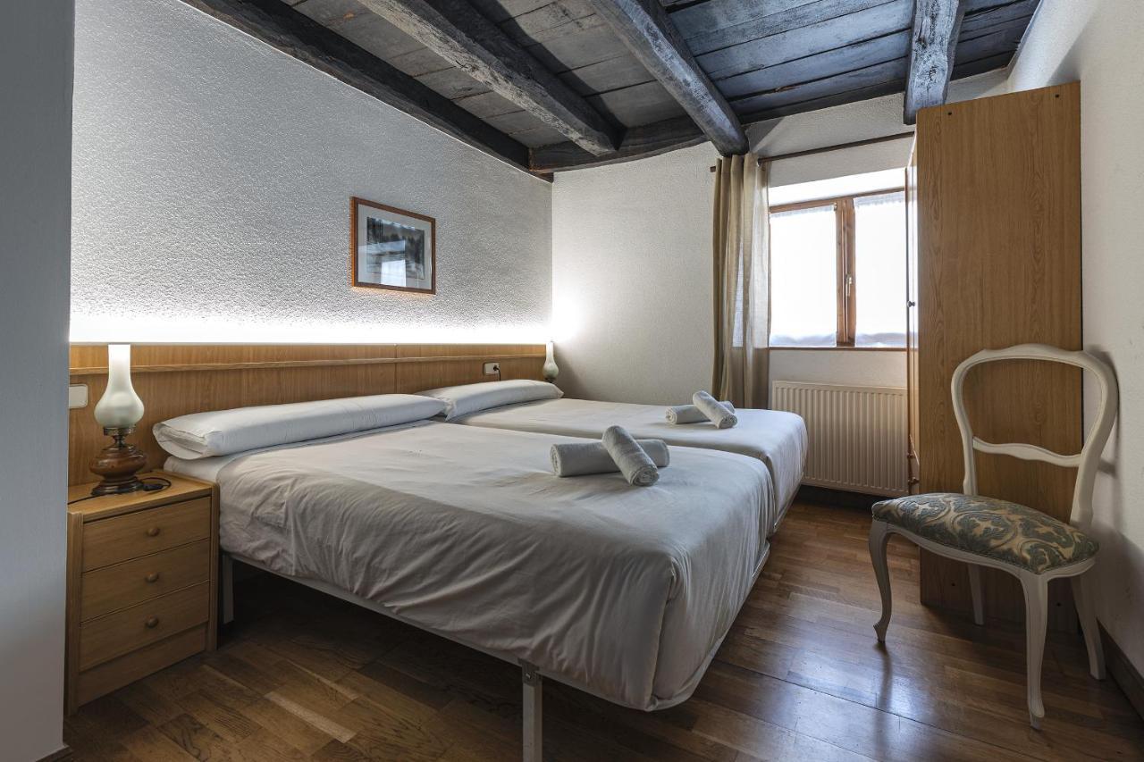 Hostal Etxeberri Eugi Extérieur photo